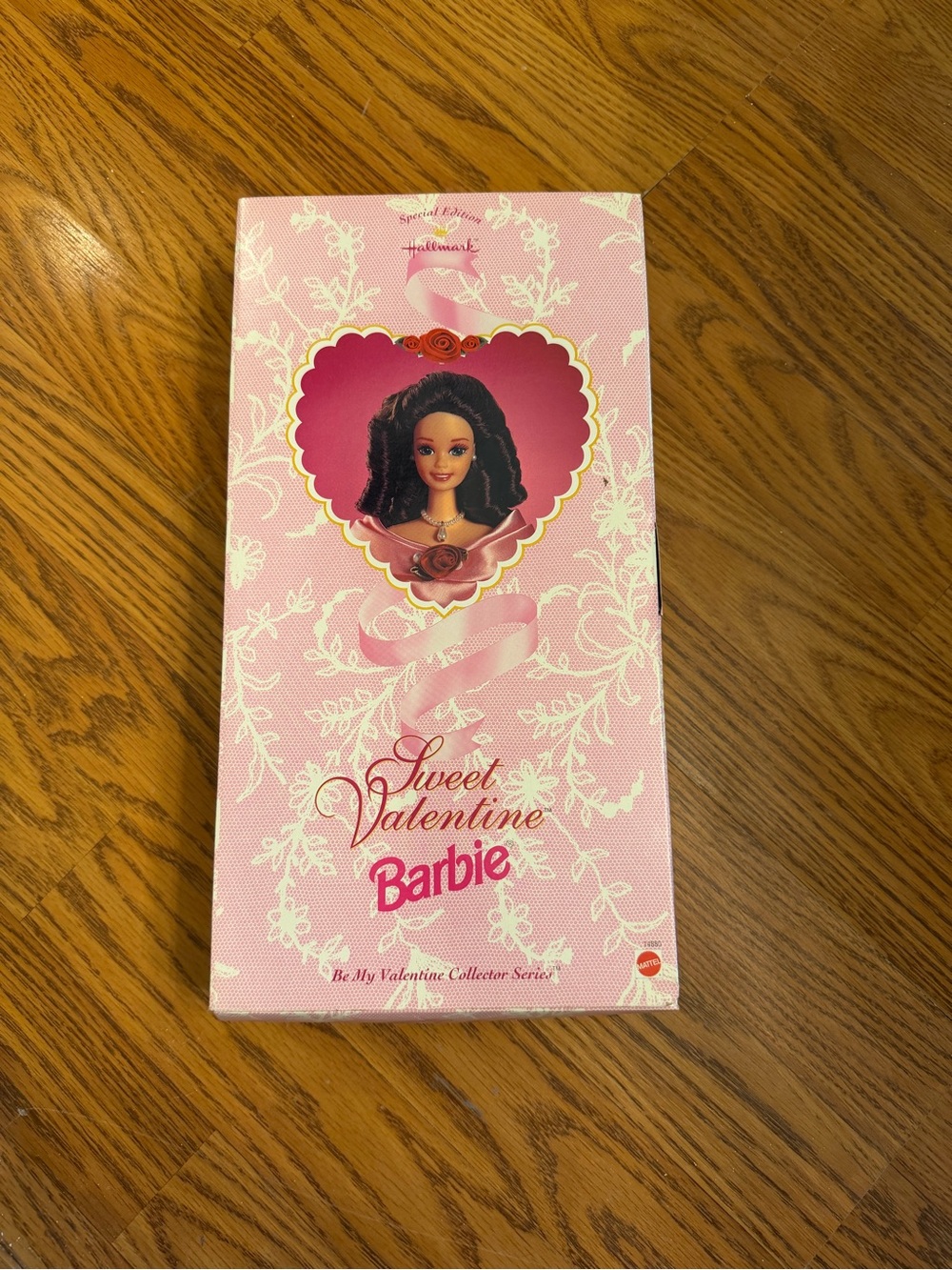1995 Hallmark Special Edition Sweet Valentine Barbie (Model #14880)